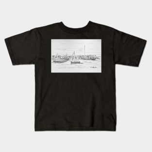 Boats on New Quay Beach Kids T-Shirt